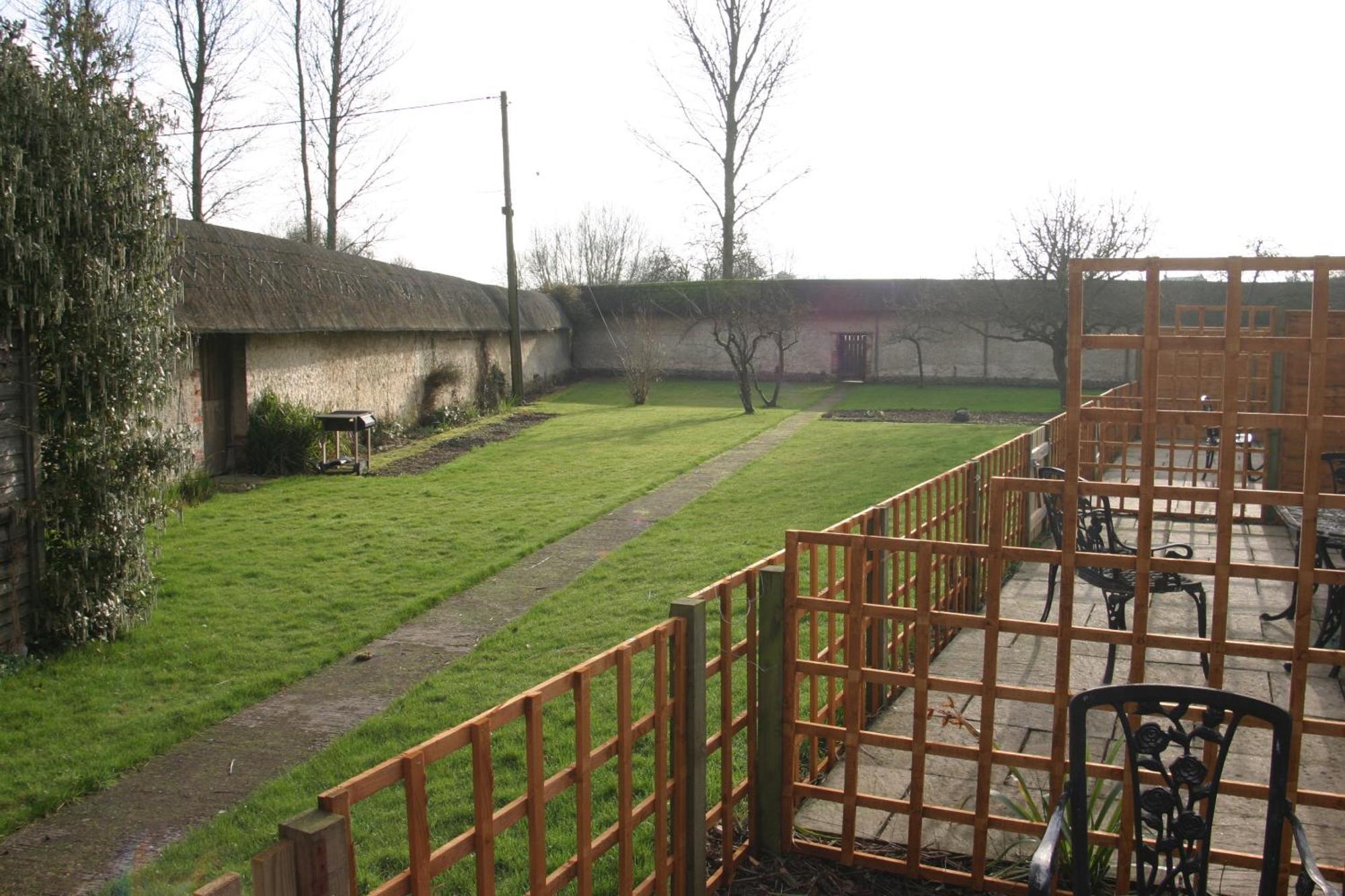 The Old Stables Self Catering Salisbury Exterior foto